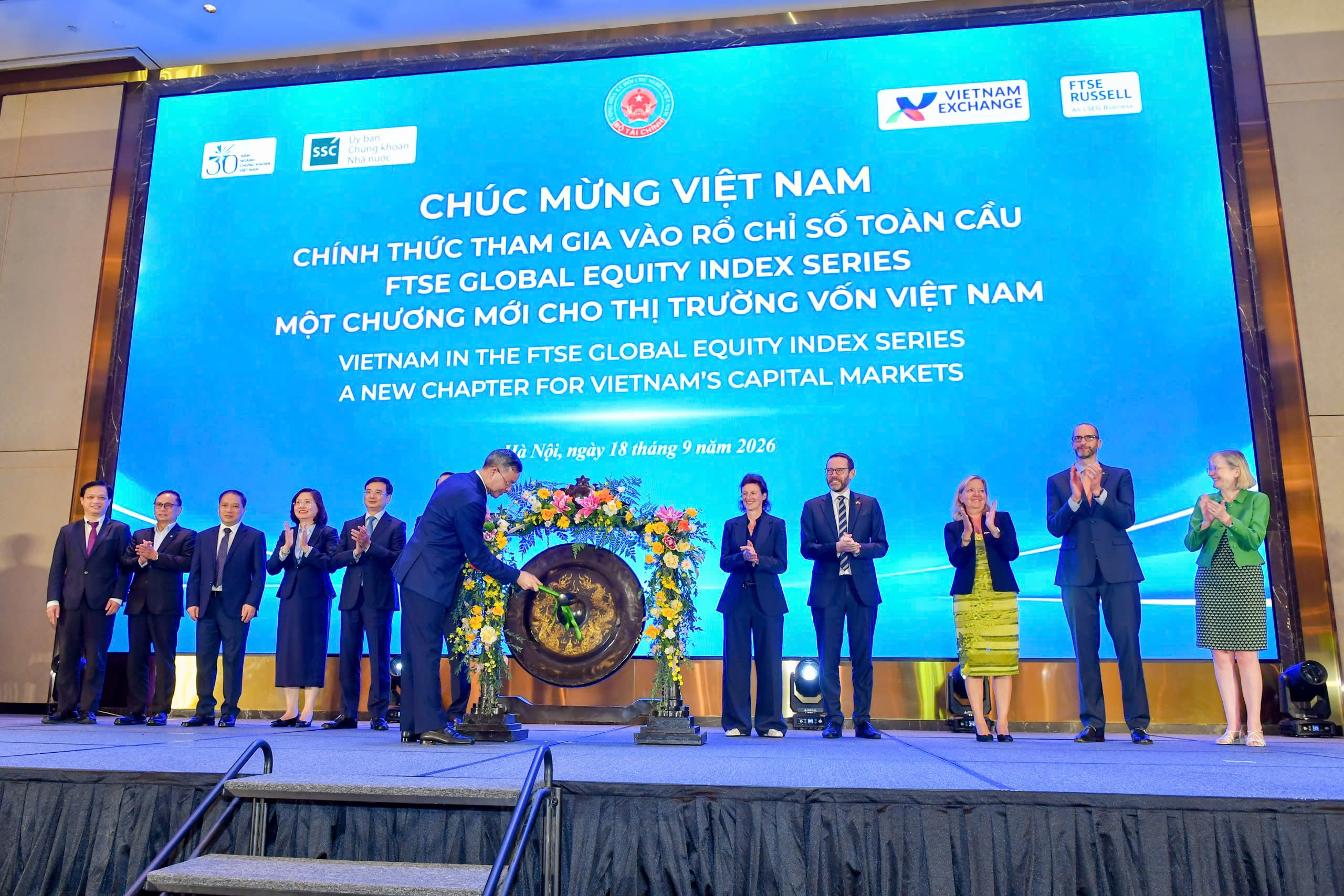 1809.02.PTD PTHa dự FTSE.jpg
